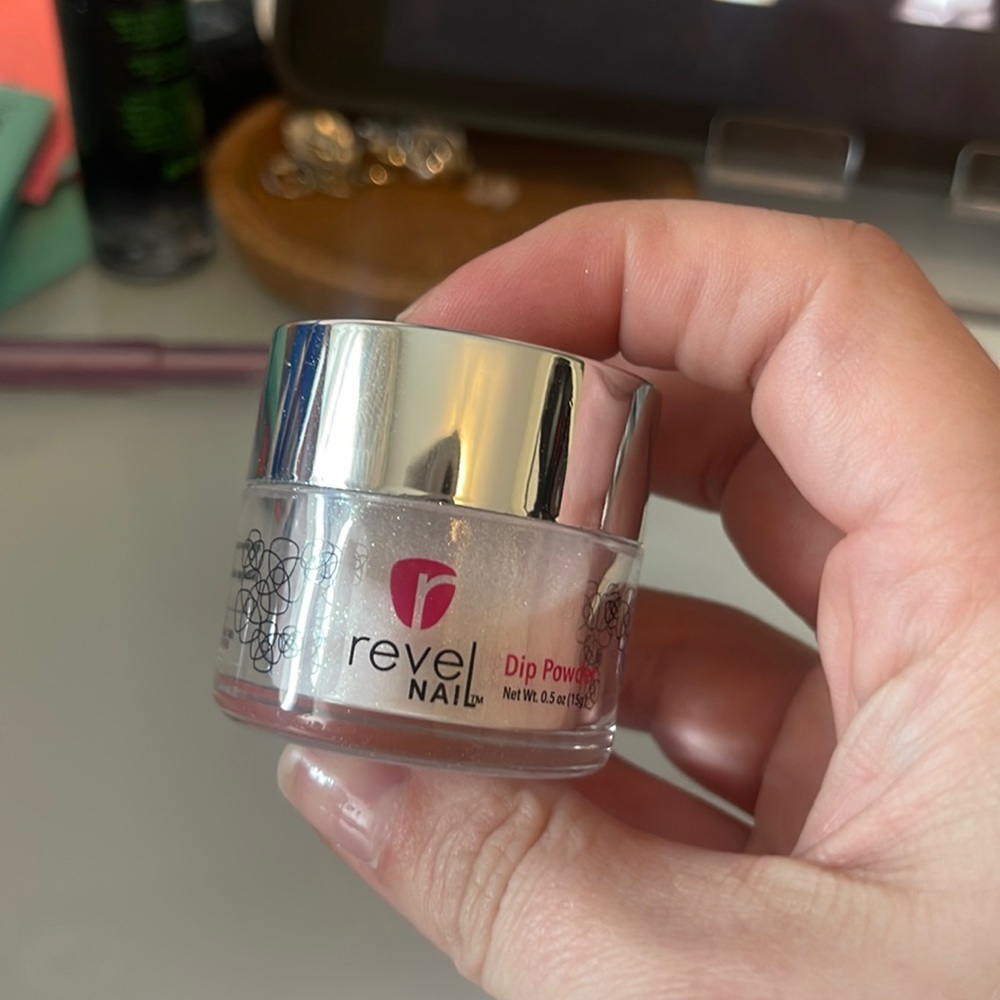 Revel nail dip powder nail polish, shade D48 Margo, 0.5oz jar